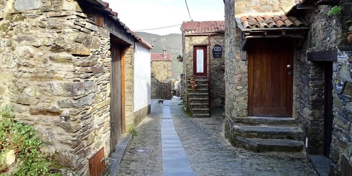 Beautiful House Villa Miranda do Corvo Exterior foto